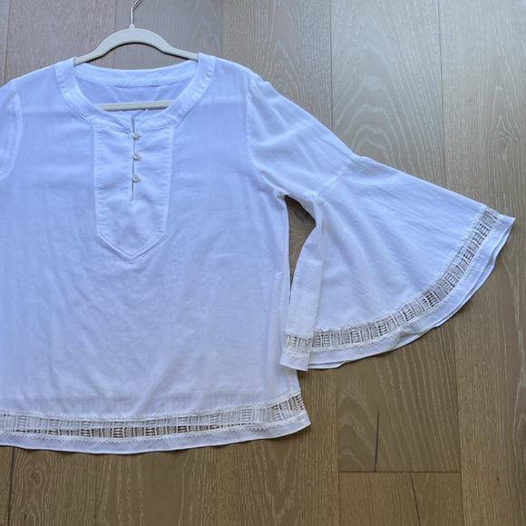 Trina Turk Women's Gossip Bell Sleeve Top, white, size fits M/L - Picture 2 of 7